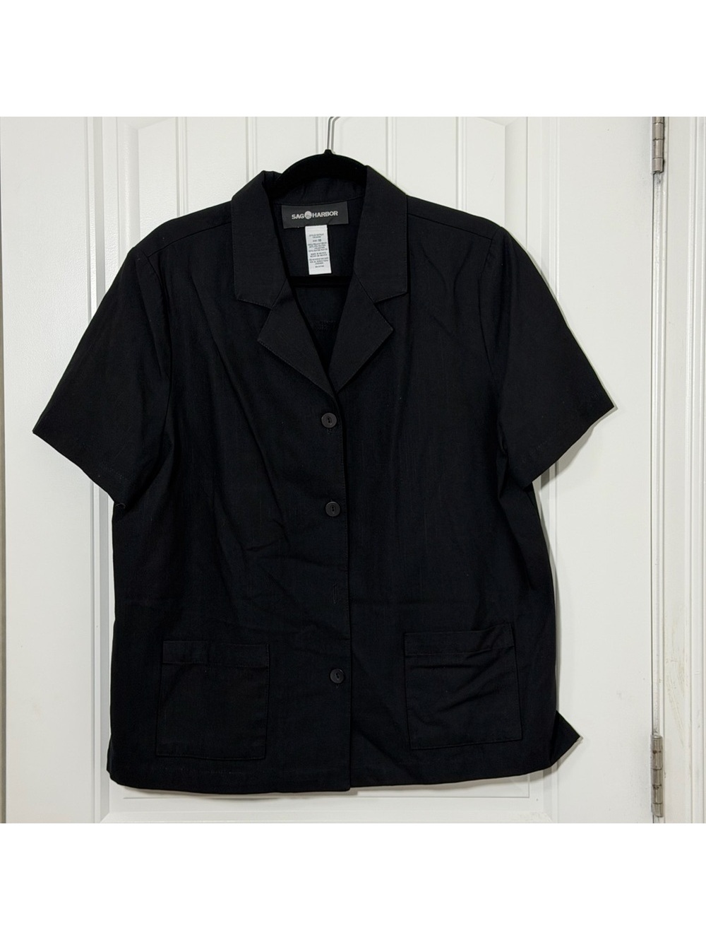 Sag Harbor Black Short-Sleeve Notch Collar button up 16